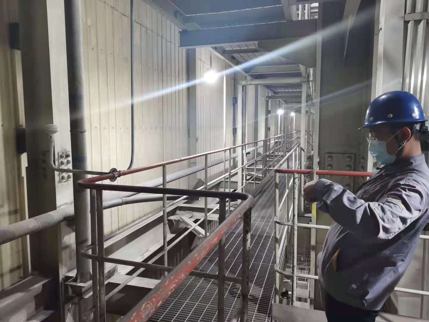 1637716643418056730.jpg 人員定位施工